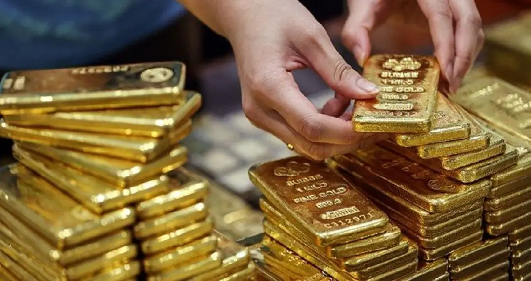 أسعار الذهب تسجل تراجعاً واضحاً بفعل قوة الدولار